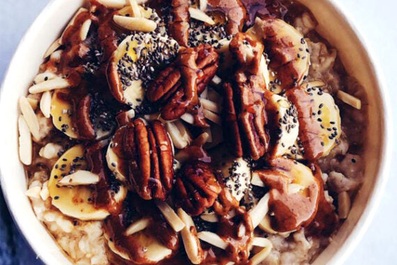 Banana Almond Oatmeal