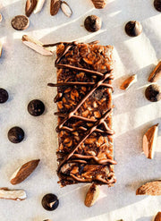 غرانولا بار بالشوكولاتة (فقط بالرياض)