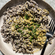 ماك اند تشيز نباتي بالحنطة السوداء