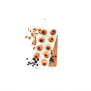 كرة زبدة اللوز