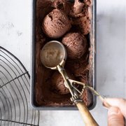 ايس كريم جوز الهند و الكاكاو النباتي