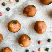 كرات زبدة الفول السوداني بالفنفيتي