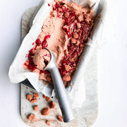 ايس كريم جوز الهند بالفراولة